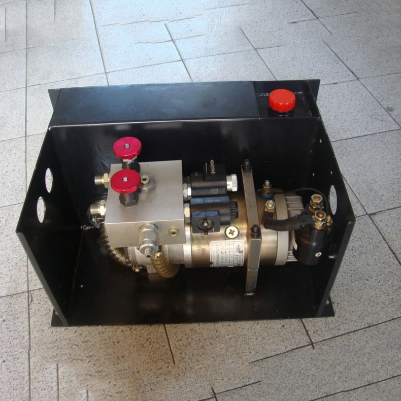 翼展車液壓動力單元由哪些部分組成？